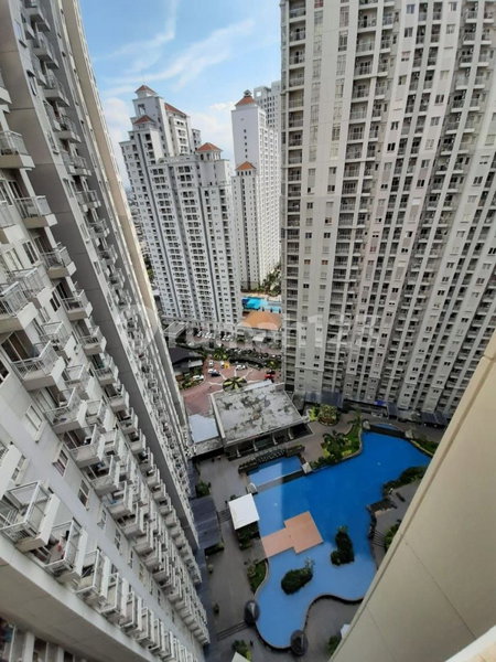 Apartment for rent in Jakarta, Indonesia · Royal Mediterranean Garden · 2 rooms, 1 bath