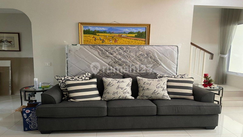 House for rent in Tangerang, Indonesia · Sukasari · 3 rooms, 3 baths