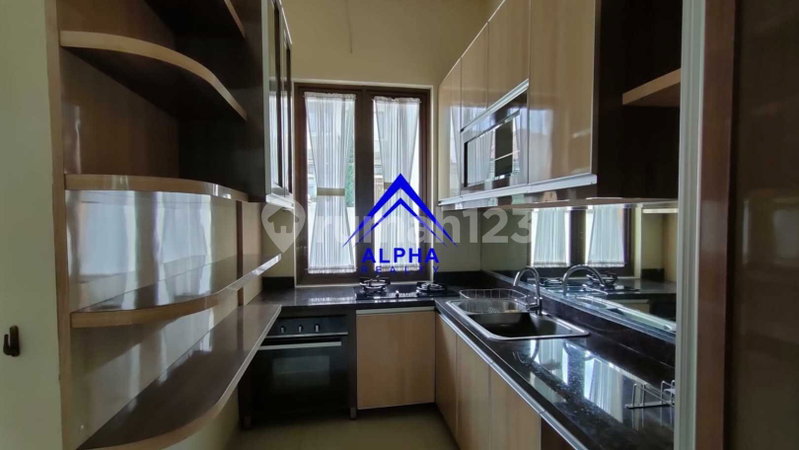 House for rent in Surabaya, Indonesia · 4 rooms, 3 baths