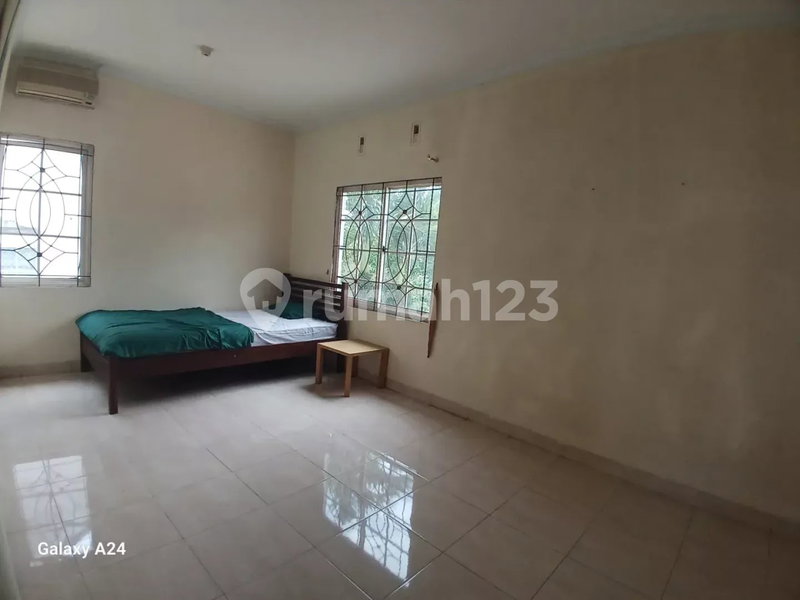 House for rent in Semarang, Indonesia · 4 rooms, 3 baths