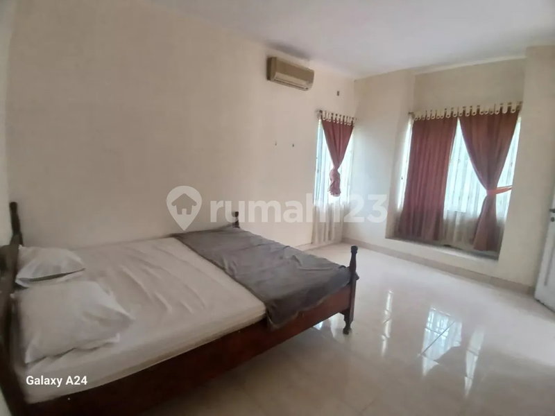 House for rent in Semarang, Indonesia · 4 rooms, 3 baths