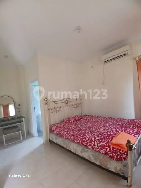 House for rent in Semarang, Indonesia · 4 rooms, 3 baths