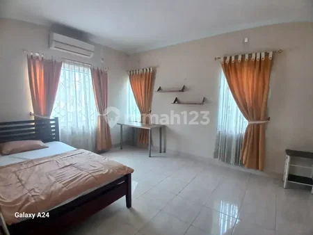 House for rent in Semarang, Indonesia · 4 rooms, 3 baths