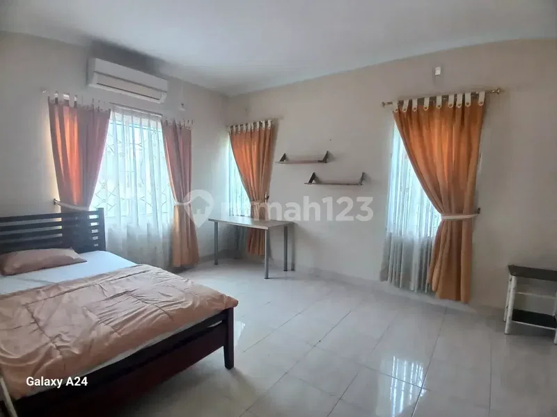 House for rent in Semarang, Indonesia · 4 rooms, 3 baths
