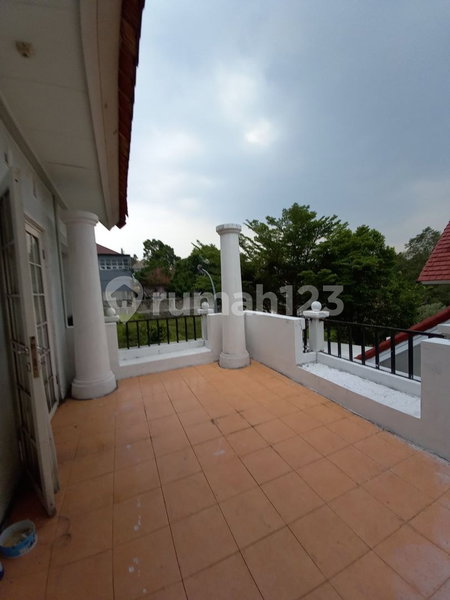 House for rent in Semarang, Indonesia · 4 rooms, 3 baths