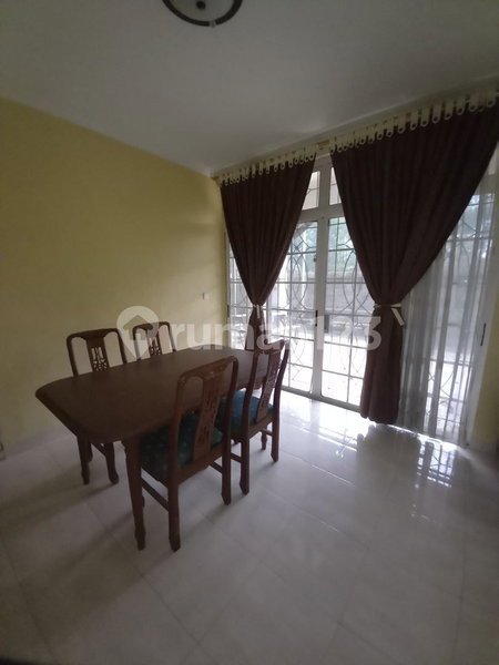 House for rent in Semarang, Indonesia · 4 rooms, 3 baths