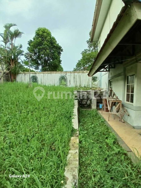House for rent in Semarang, Indonesia · 4 rooms, 3 baths