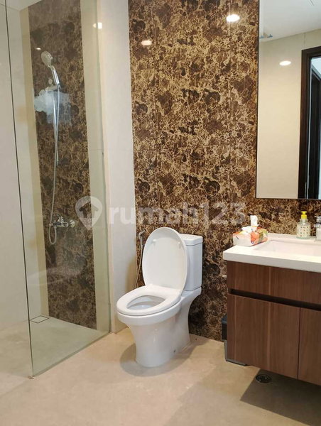 House for rent in Jakarta, Indonesia · Menteng · 5 rooms, 4 baths
