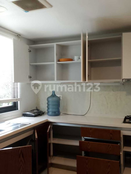 House for rent in Jakarta, Indonesia · Menteng · 5 rooms, 4 baths