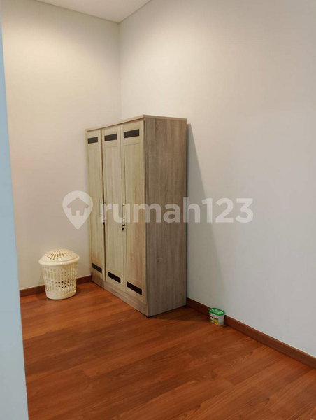 House for rent in Jakarta, Indonesia · Menteng · 5 rooms, 4 baths