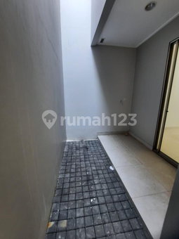 House for rent in North Jakarta, Indonesia · Penjaringan · 3 rooms, 3 baths