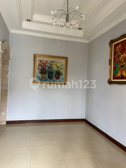 House for rent in Bandung, Indonesia · 5 rooms, 4 baths