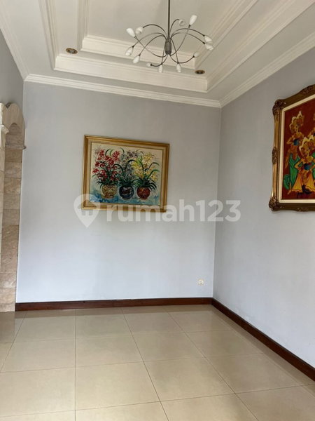 House for rent in Bandung, Indonesia · 5 rooms, 4 baths