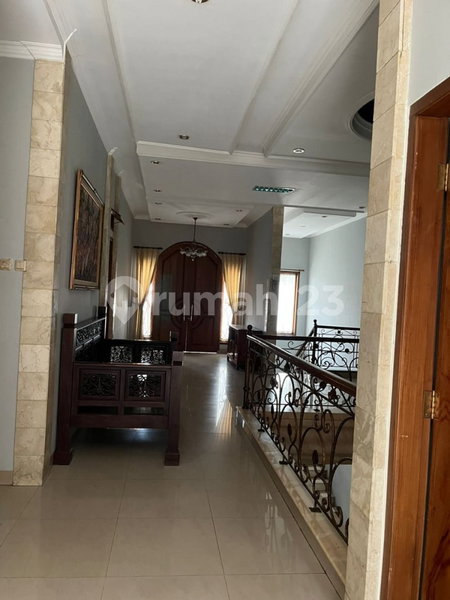 House for rent in Bandung, Indonesia · 5 rooms, 4 baths