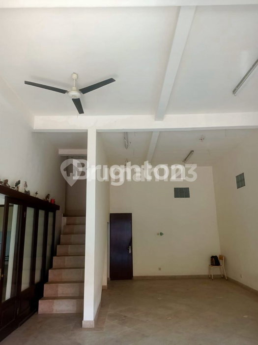 House for rent in Bandung, Indonesia · 5 rooms, 2 baths