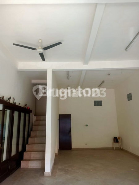 House for rent in Bandung, Indonesia · 5 rooms, 2 baths
