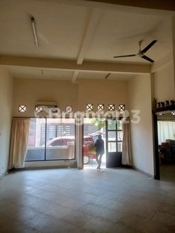 House for rent in Bandung, Indonesia · 5 rooms, 2 baths