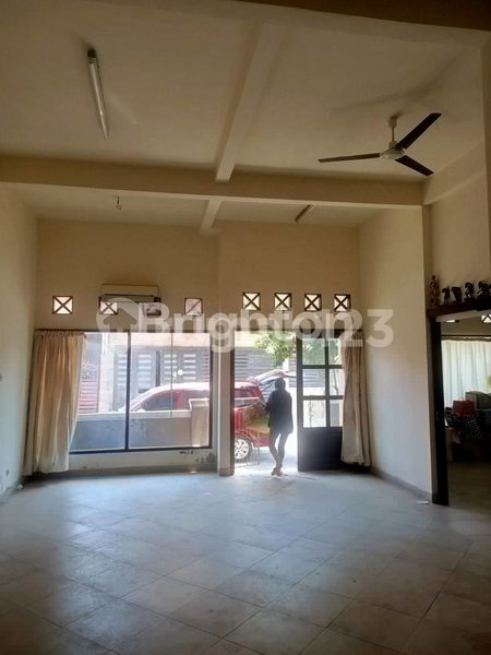 House for rent in Bandung, Indonesia · 5 rooms, 2 baths