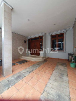 House for rent in Tangerang, Indonesia · Sukasari · 3 rooms, 2 baths