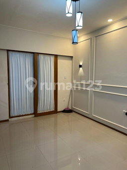 House for rent in Tangerang, Indonesia · Sukasari · 2 rooms, 3 baths