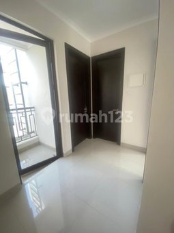 House for rent in Tangerang, Indonesia · Sukasari · 2 rooms, 3 baths