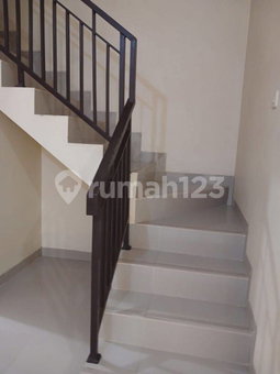 House for rent in South Jakarta, Indonesia · Cilandak · 3 rooms, 3 baths