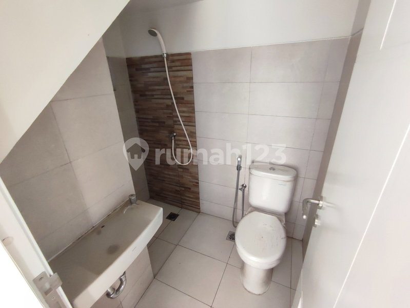 House for rent in Bandung, Indonesia · 3 rooms, 2 baths
