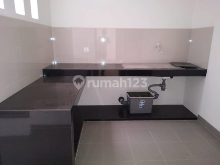 House for rent in North Jakarta, Indonesia · Penjaringan · 3 rooms, 2 baths