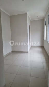House for rent in Tangerang, Indonesia · Riding · 3 rooms, 3 baths