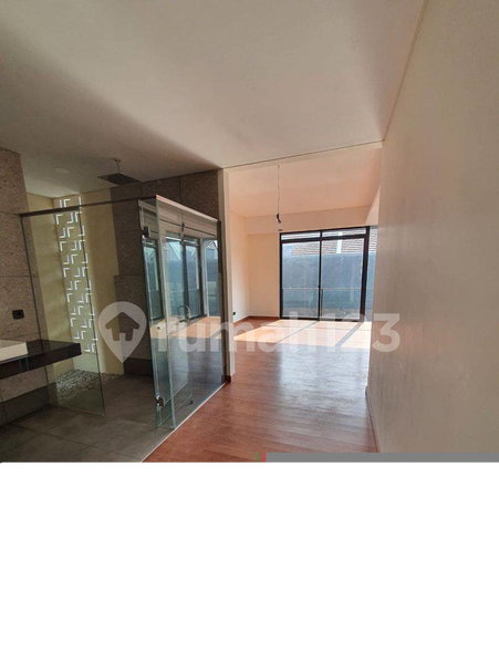 House for rent in Tangerang, Indonesia · Gading Serpong · 4 rooms, 3 baths
