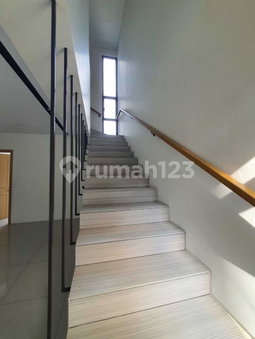 House for rent in Tangerang, Indonesia · Gading Serpong · 4 rooms, 3 baths