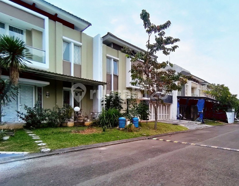 House for rent in Tangerang, Indonesia · Riding · 3 rooms, 3 baths