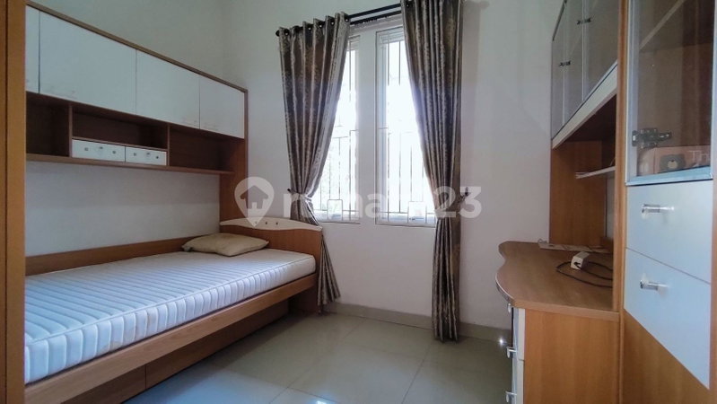 House for rent in Tangerang, Indonesia · Riding · 3 rooms, 3 baths