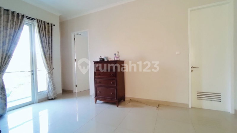 House for rent in Tangerang, Indonesia · Riding · 3 rooms, 3 baths