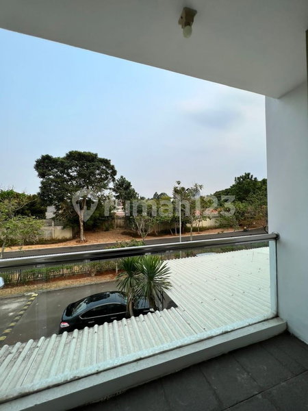 House for rent in Tangerang, Indonesia · Riding · 3 rooms, 3 baths