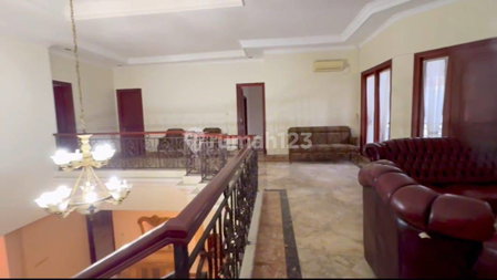 House for rent in South Jakarta, Indonesia · Kebayoran Lama · 4 rooms, 4 baths