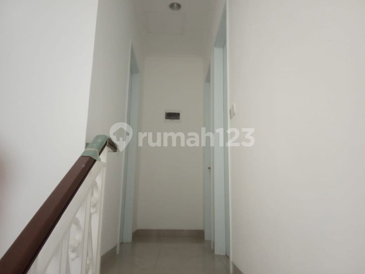 House in Cinere, Indonesia