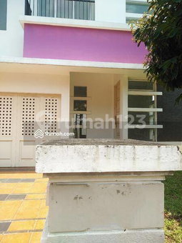 House for rent in Bandung, Indonesia · 3 rooms, 2 baths