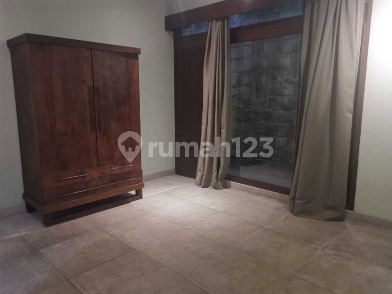 House for rent in Bandung, Indonesia · 6 rooms, 4 baths