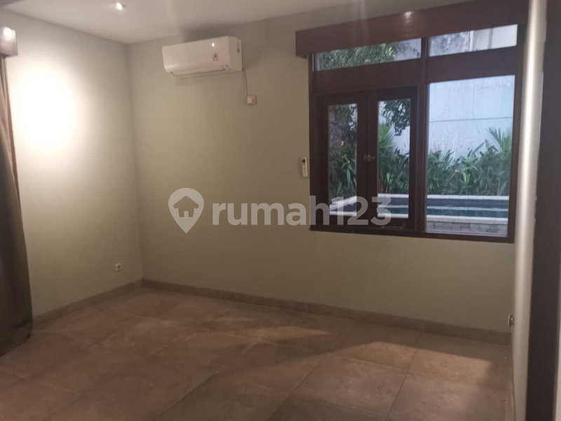 House for rent in Bandung, Indonesia · 6 rooms, 4 baths