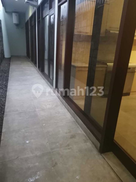 House for rent in Bandung, Indonesia · 6 rooms, 4 baths