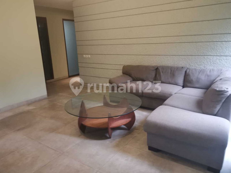 House for rent in Bandung, Indonesia · 6 rooms, 4 baths
