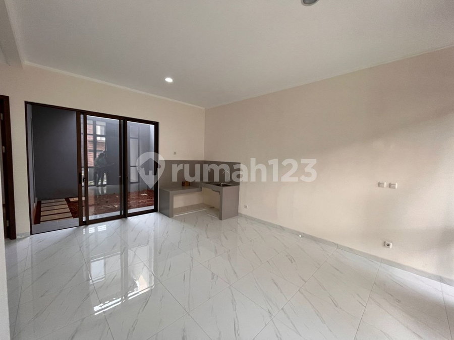House for rent in Bandung, Indonesia · 3 rooms, 3 baths