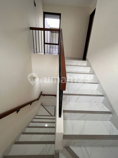 House for rent in Bandung, Indonesia · 3 rooms, 3 baths