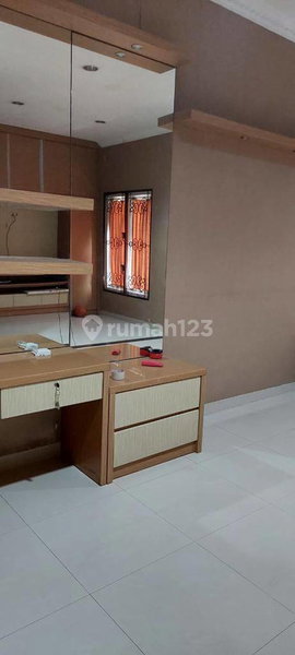 House for rent in Semarang, Indonesia · 3 rooms, 4 baths