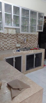 House for rent in Semarang, Indonesia · 3 rooms, 4 baths