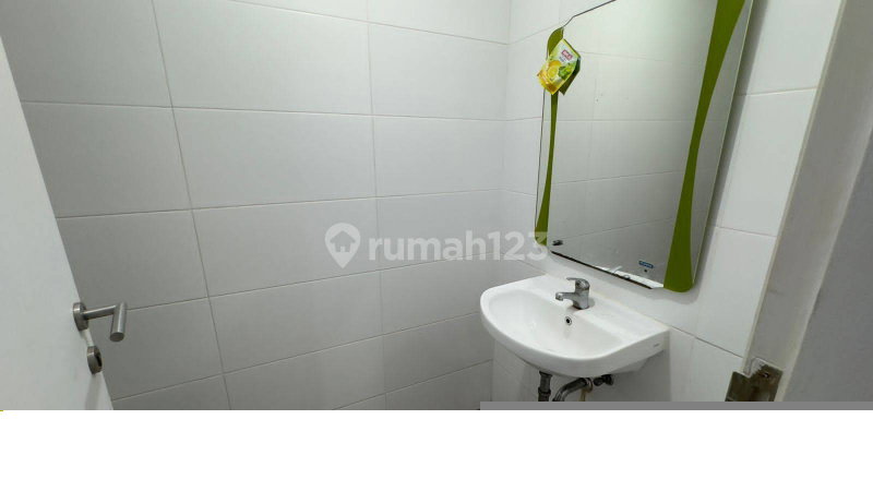 House for rent in Bandung, Indonesia · 3 rooms, 4 baths