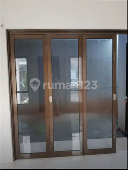 House for rent in Tangerang, Indonesia · Sukasari · 2 rooms, 2 baths