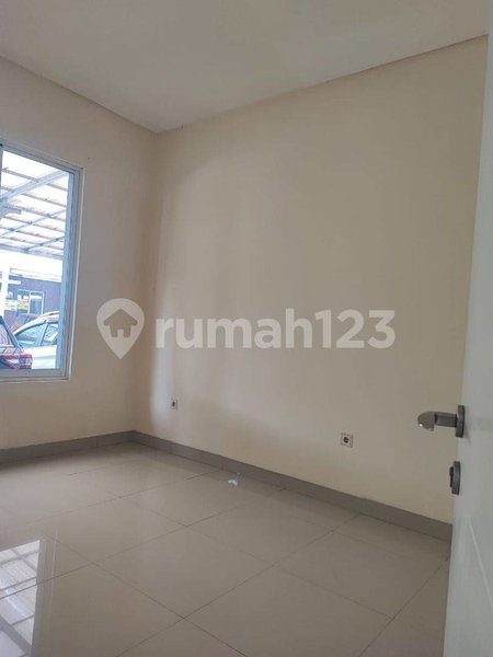 House for rent in Jakarta, Indonesia · Pasar Minggu · 4 rooms, 3 baths
