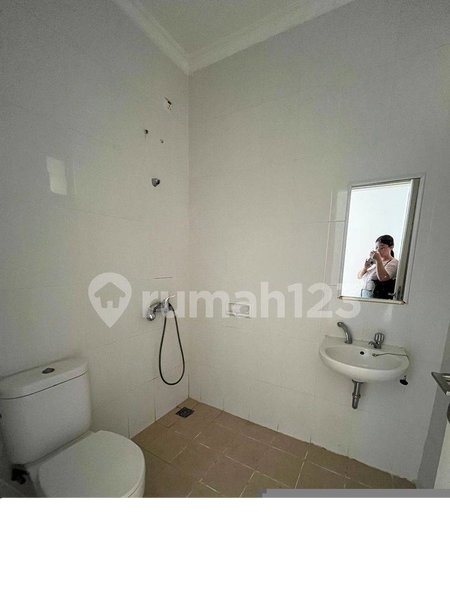 House for rent in Tangerang, Indonesia · Riding · 3 rooms, 3 baths